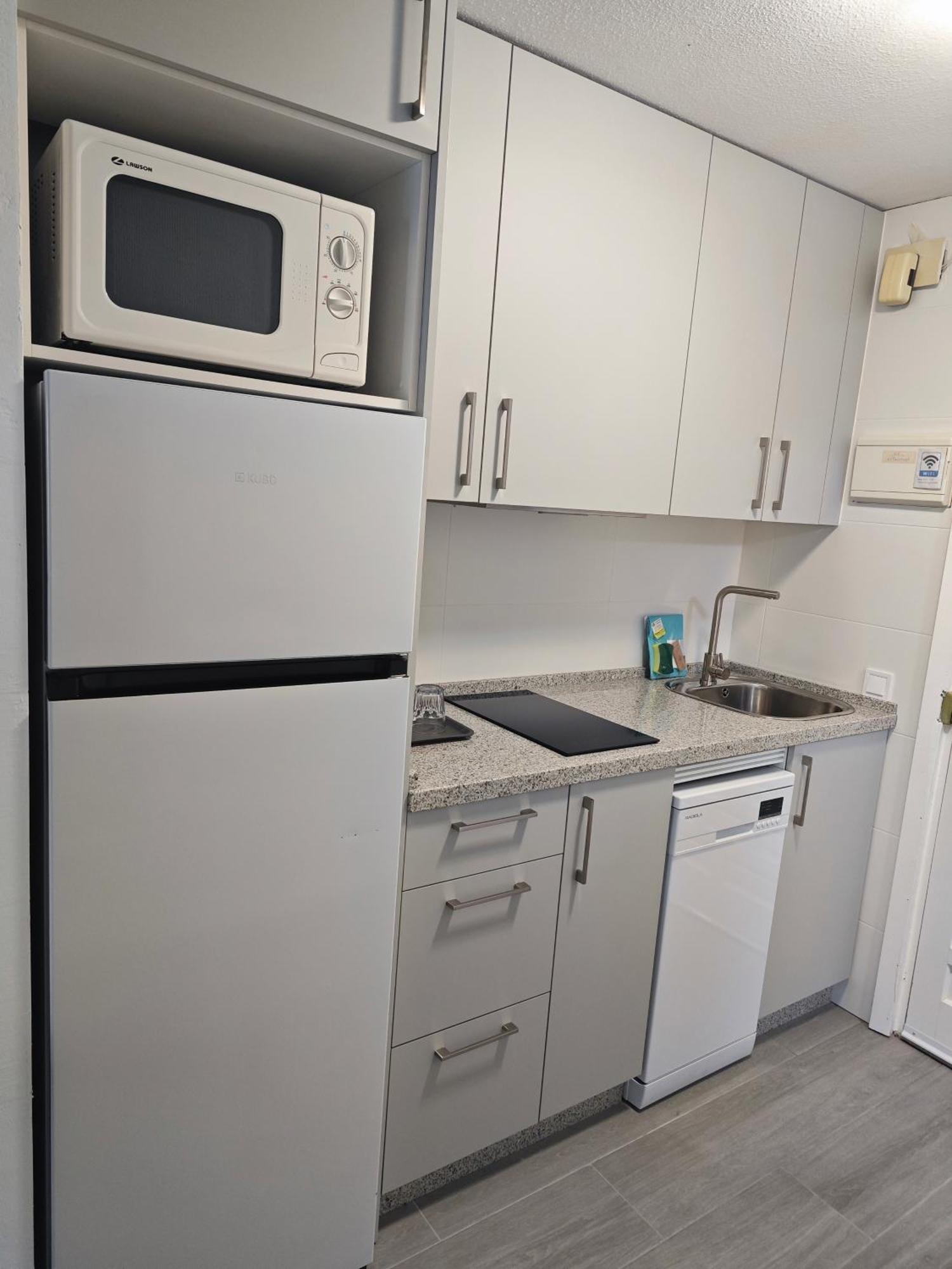 Benalbeach Casa Kito Suite 1ª Linea De Playa Benalmádena Eksteriør bilde