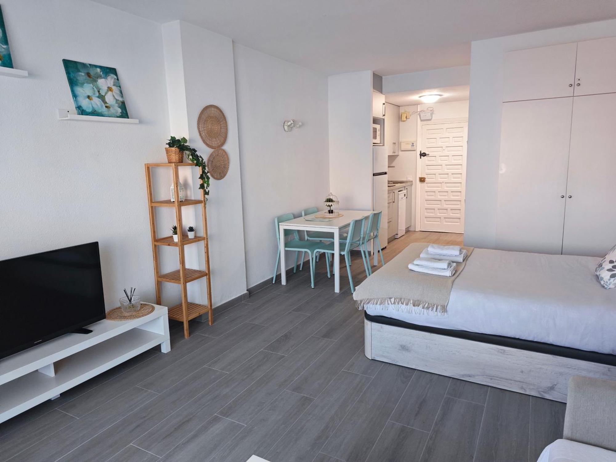 Benalbeach Casa Kito Suite 1ª Linea De Playa Benalmádena Eksteriør bilde