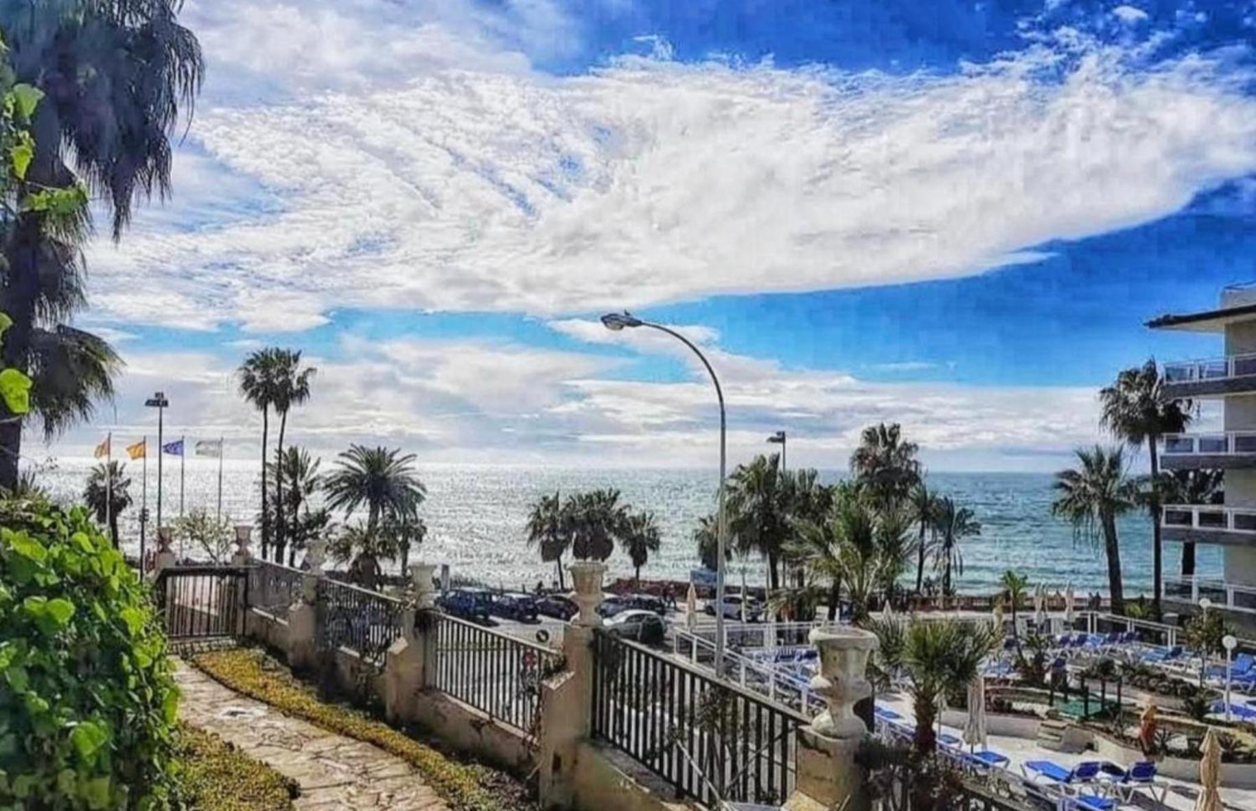 Benalbeach Casa Kito Suite 1ª Linea De Playa Benalmádena Eksteriør bilde